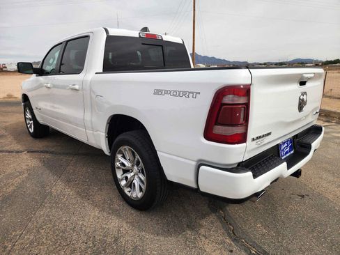 Used 2023 RAM 1500 Laramie AWD/4WD image 7