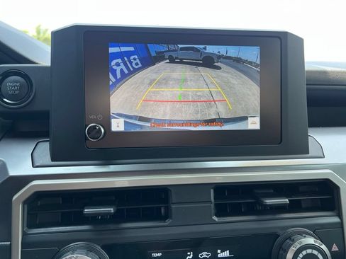Used 2025 Toyota Tacoma SR5 AWD/4WD image 31