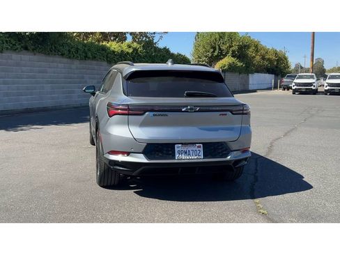 Certified 2024 Chevrolet Equinox EV RS FWD image 10