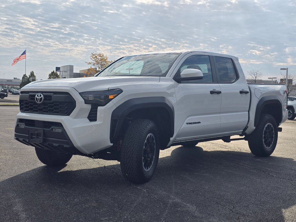 Used 2024 Toyota Tacoma TRD Off-Road AWD/4WD image 11