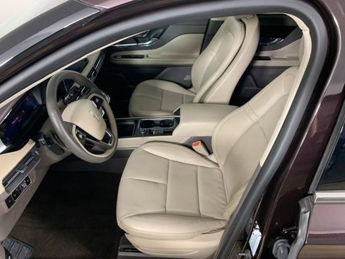 Used 2023 Lincoln Corsair AWD w/ Equipment Group 101A image 30