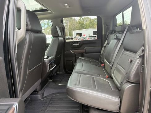 Used 2022 GMC Sierra 2500 Denali w/ Denali Ultimate Package image 24