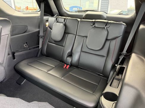 Used 2022 Ford Explorer ST-Line w/ Class IV Trailer Tow Package image 40