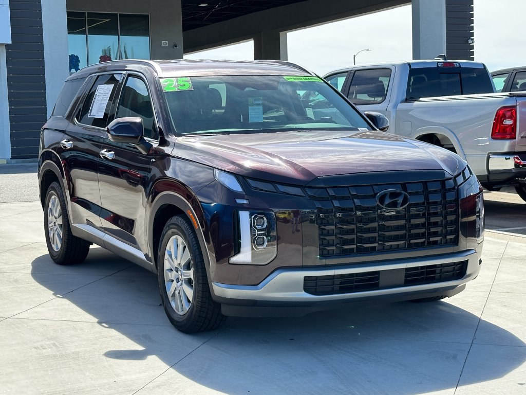 Used 2025 Hyundai Palisade SEL FWD image 12