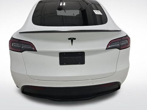 Used 2022 Tesla Model Y Performance AWD/4WD image 8