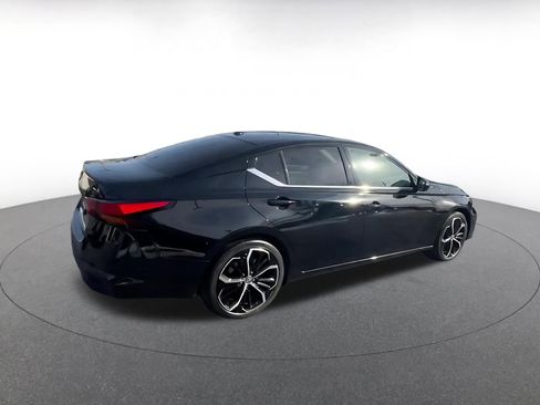 Used 2025 Nissan Altima 2.5 SR image 14