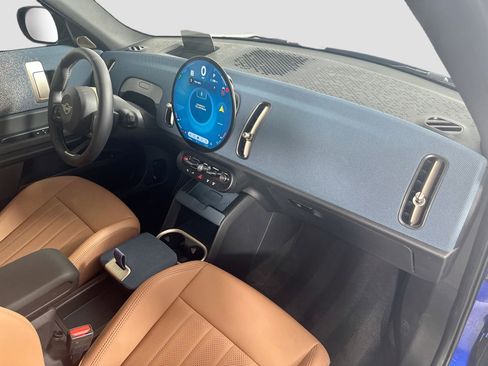 Certified 2025 MINI Cooper Countryman S w/ Comfort Package Max image 33