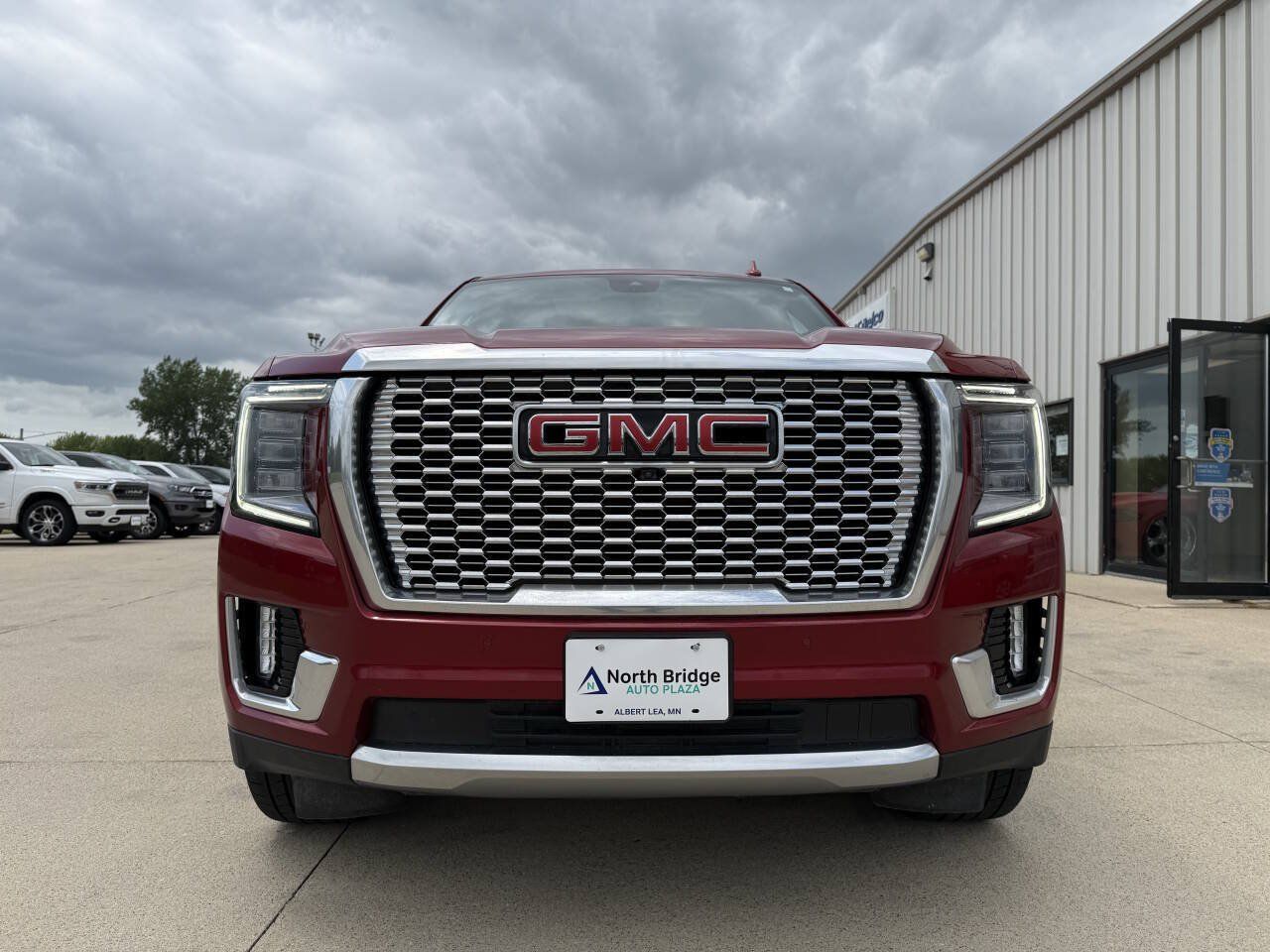 Used 2023 GMC Yukon Denali AWD/4WD image 31
