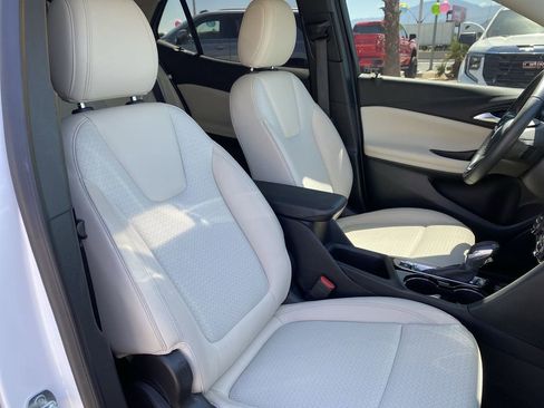 Used 2023 Buick Encore GX Select w/ Safety Package II image 27