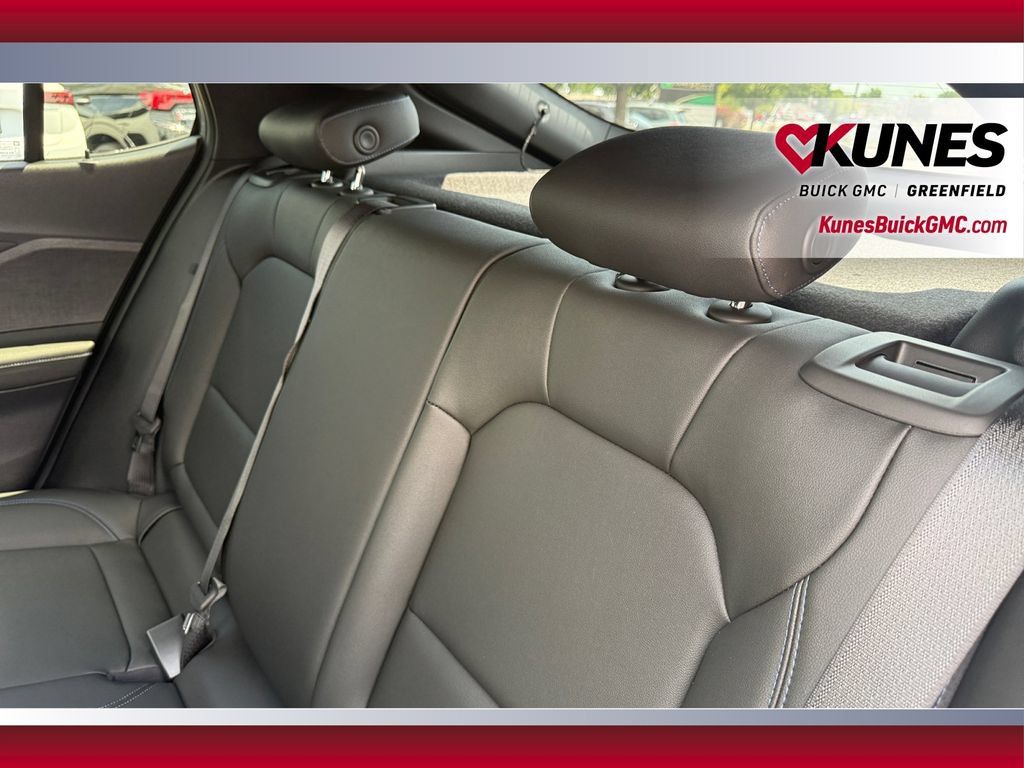 New 2026 Buick Envista Sport Touring w/ Convenience I Package FWD image 31