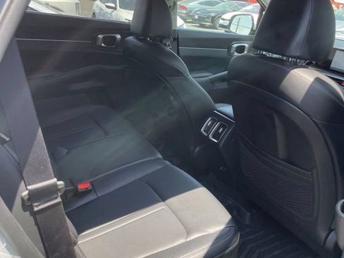 Used 2025 Kia Sorento S w/ Panoramic Sunroof Package FWD image 10