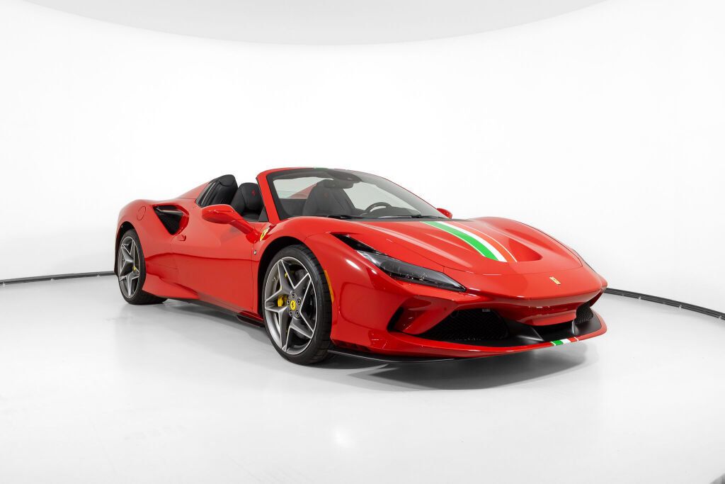 Used 2022 Ferrari F8 Tributo RWD image 11