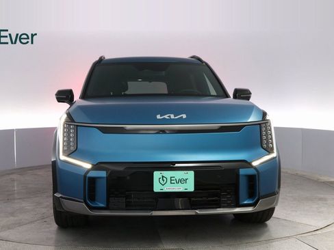 Used 2024 Kia EV9 GT-Line image 3