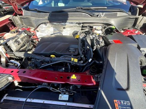 Used 2025 Chevrolet Trax LS w/ LS Convenience Package image 10