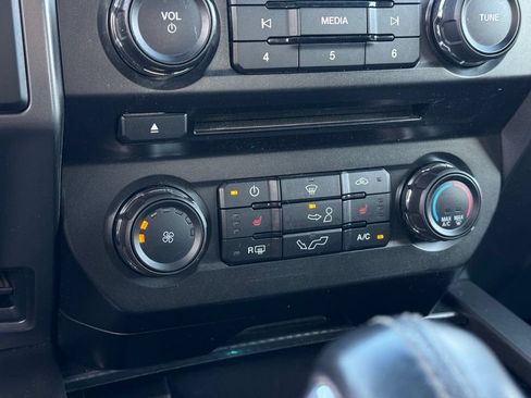 Used 2018 Ford F150 XLT w/ Equipment Group 302A Luxury AWD/4WD image 16
