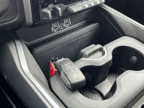 New 2026 RAM 2500 Big Horn AWD/4WD image 30