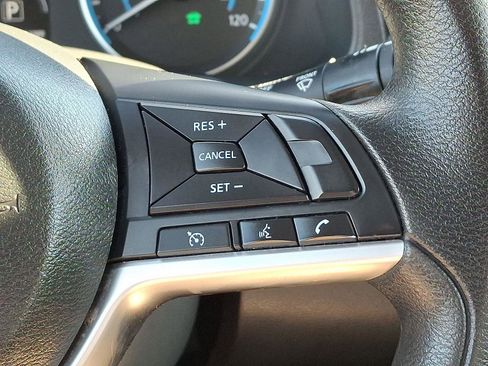 Used 2023 Nissan Leaf S image 21