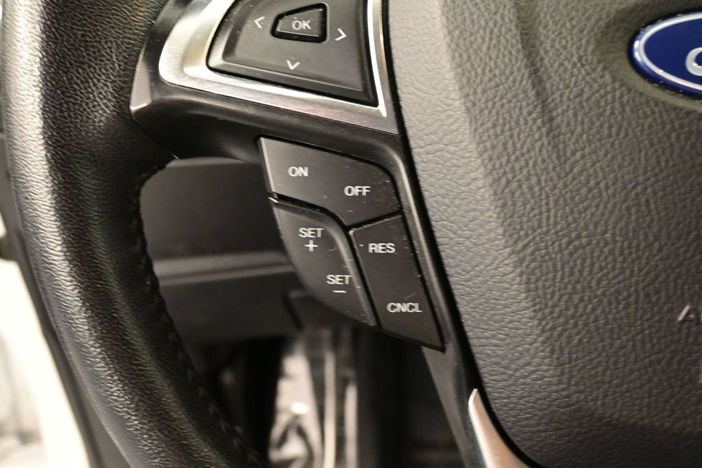 Used 2024 Ford Edge SEL AWD/4WD image 41