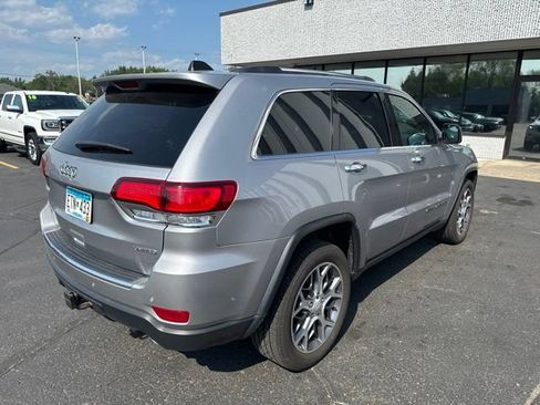 Used 2020 Jeep Grand Cherokee Limited w/ Trailer Tow Group IV AWD/4WD image 11