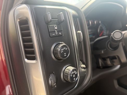Used 2017 Chevrolet Silverado 1500 LTZ Z71 AWD/4WD image 39