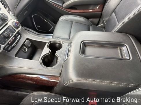 Used 2019 GMC Yukon XL SLE image 35