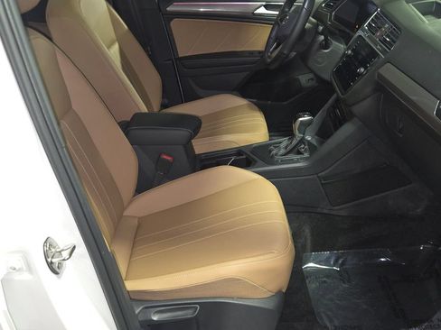 Certified 2024 Volkswagen Tiguan SE R-Line FWD image 18