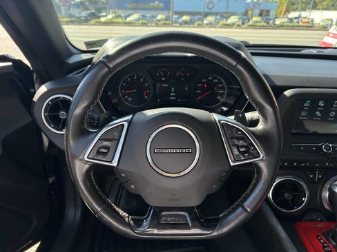 Used 2017 Chevrolet Camaro LT image 10
