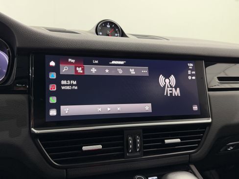 Certified 2023 Porsche Cayenne AWD/4WD image 43