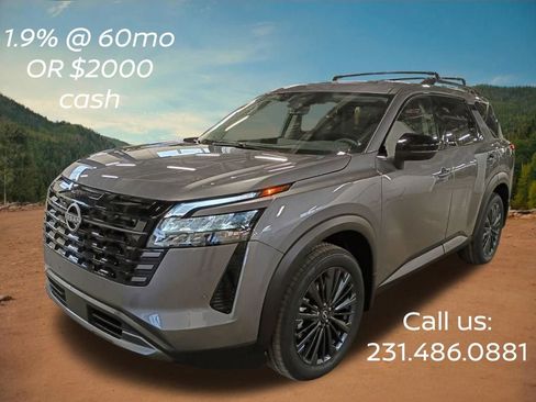 New 2026 Nissan Pathfinder SL w/ SL Premium Package image 1