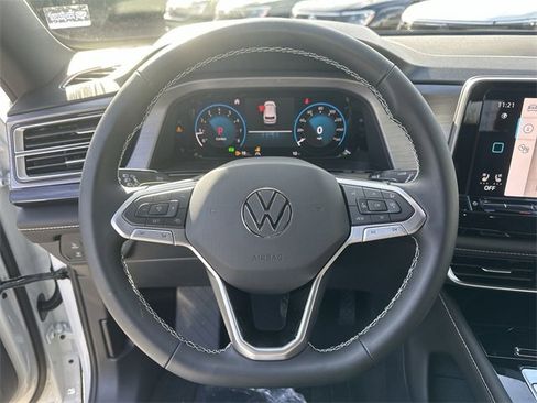 New 2026 Volkswagen Atlas Cross Sport SE image 14