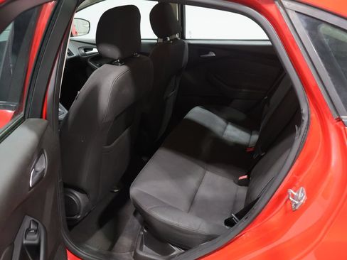 Used 2016 Ford Focus SE FWD image 17