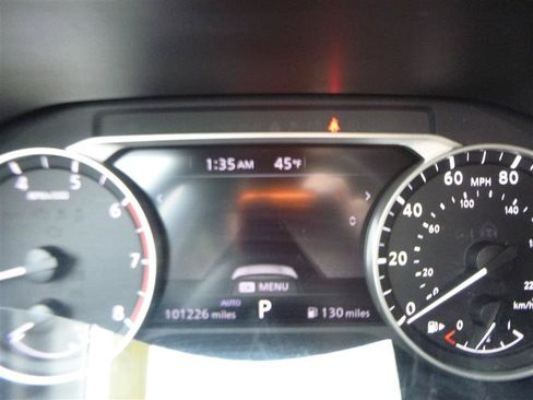 Used 2023 Nissan Rogue SV AWD/4WD image 12