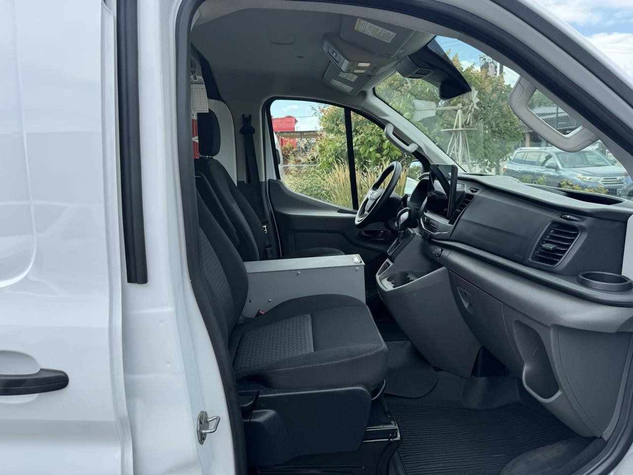 Used 2023 Ford Transit 250 Low Roof AWD image 22