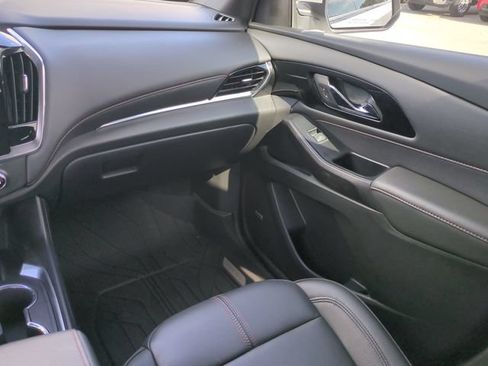 Certified 2023 Chevrolet Traverse RS w/ LPO, Floor Liner Package FWD image 20