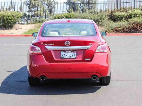 Used 2013 Nissan Altima 2.5 SV FWD image 6