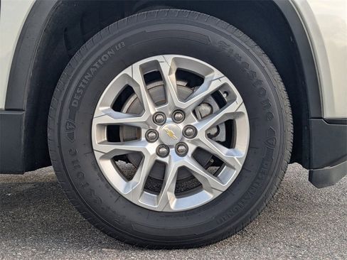 Used 2018 Chevrolet Traverse LS image 11
