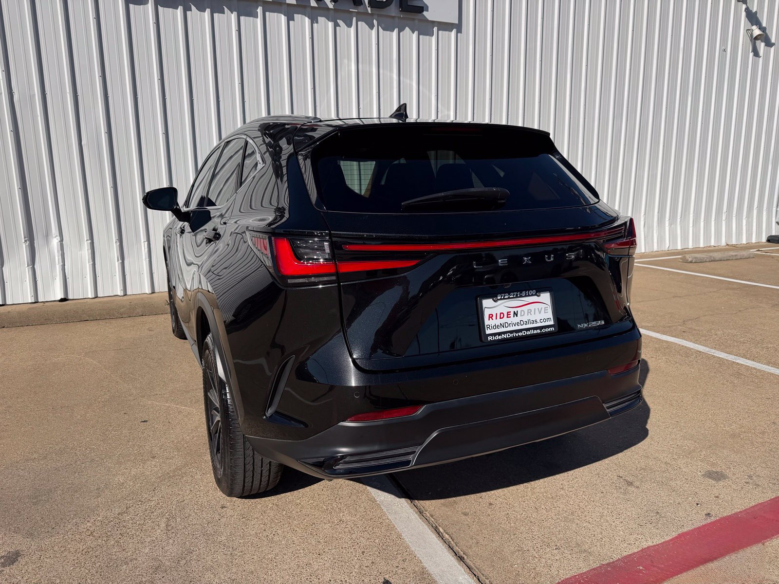 Used 2024 Lexus NX 250 FWD image 5
