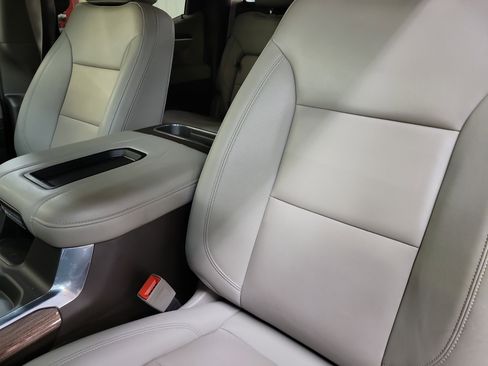 Used 2022 Chevrolet Silverado 1500 RST w/ Convenience Package II image 11