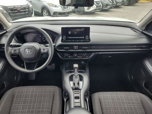 Used 2025 Honda HR-V LX image 15
