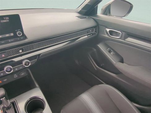 Used 2023 Honda Civic Sport image 17