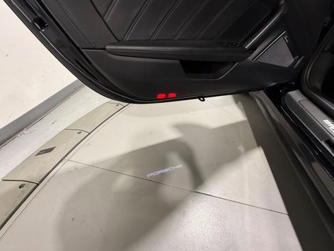 Used 2022 Porsche 911 Turbo S image 29