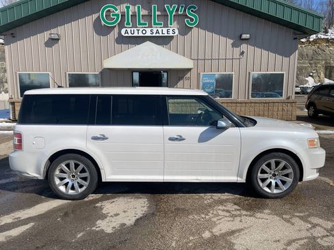 Used 2009 Ford Flex Limited image 1