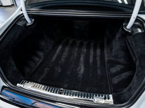 Used 2023 Rolls-Royce Phantom Sedan image 84