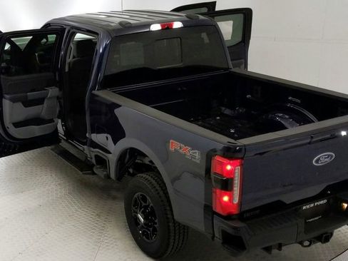 Used 2024 Ford F250 XLT w/ XLT Premium Package AWD/4WD image 27