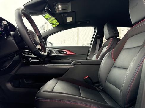 New 2025 Chevrolet Equinox EV RS FWD image 15