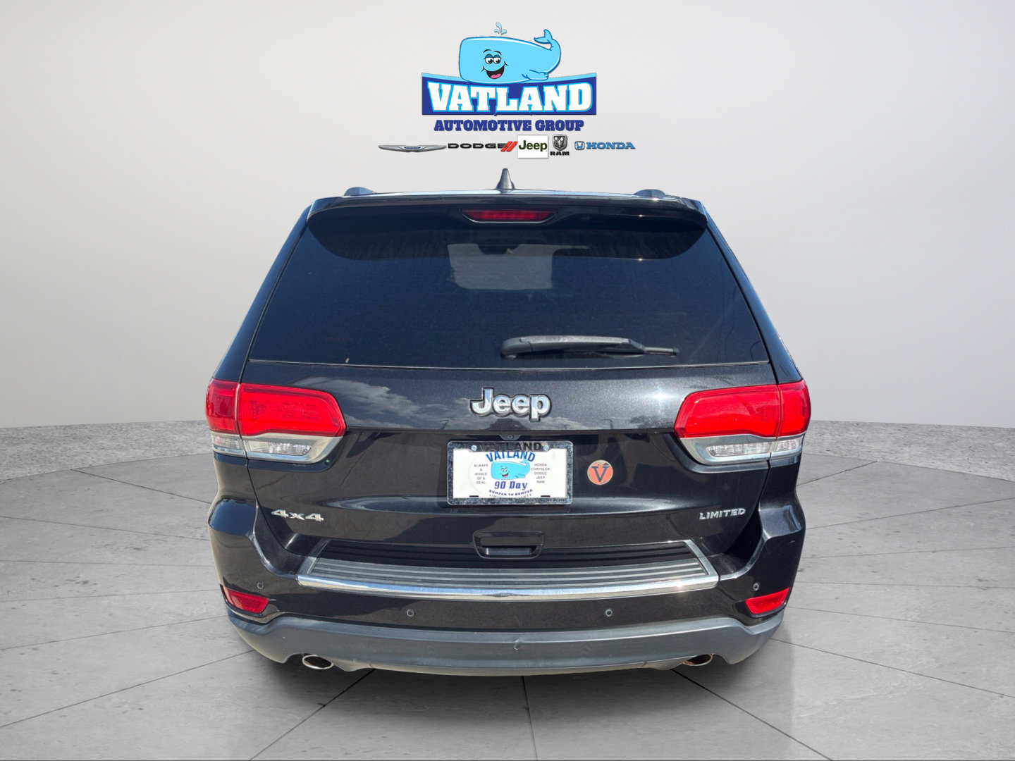 Used 2014 Jeep Grand Cherokee Limited w/ Luxury Group II AWD/4WD image 4