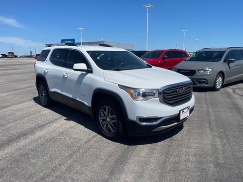 Used 2018 GMC Acadia SLT FWD image 3