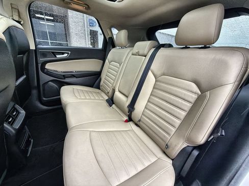 Used 2016 Ford Edge SEL w/ Equipment Group 201A AWD/4WD image 23