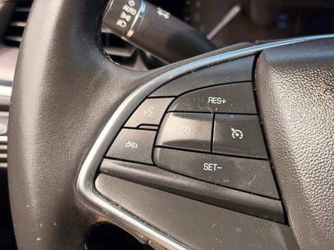 Used 2018 Cadillac XT5 Luxury FWD image 27