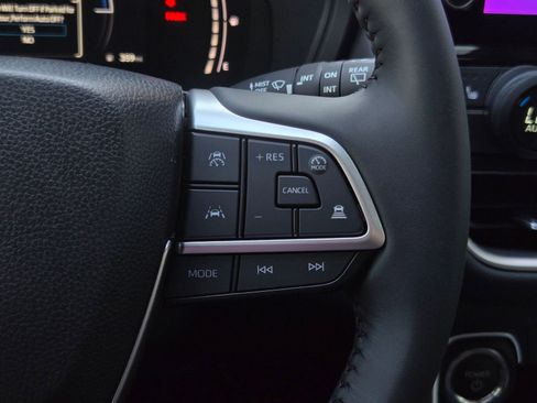 Certified 2026 Toyota Grand Highlander XLE image 18